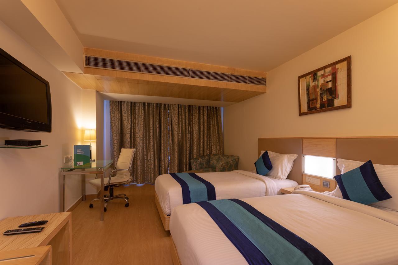 Mint Park Maple Amritsar Exterior photo